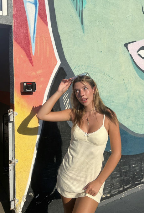 Sissy Sheridan star naked photo