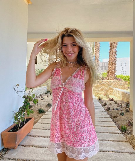 Sissy Sheridan model sex picture