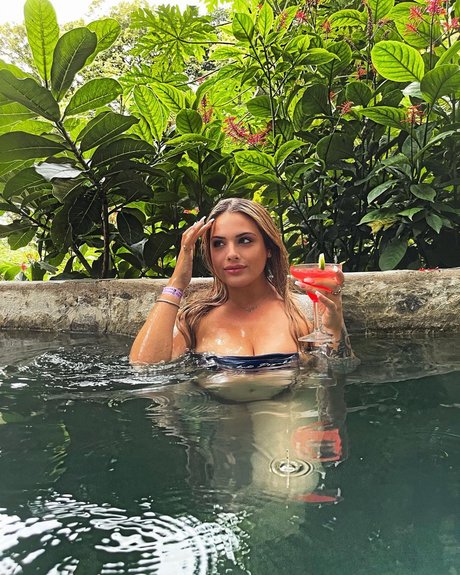 Taylor Stewart_ art pornstar photos