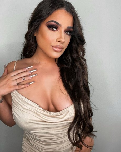 Taylor Stewart_ model porn galleries