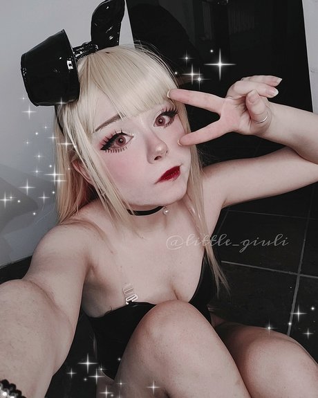 teen lesbian onlyfans pornographic images