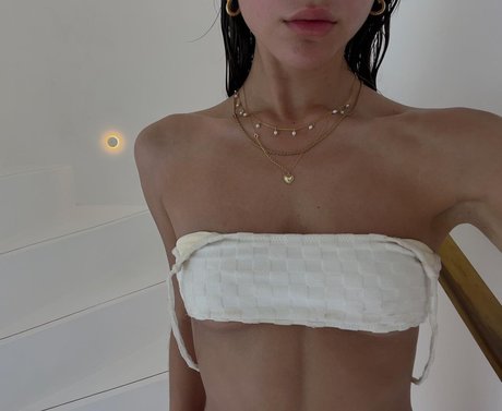 _Liv Grivas beautiful actress pics