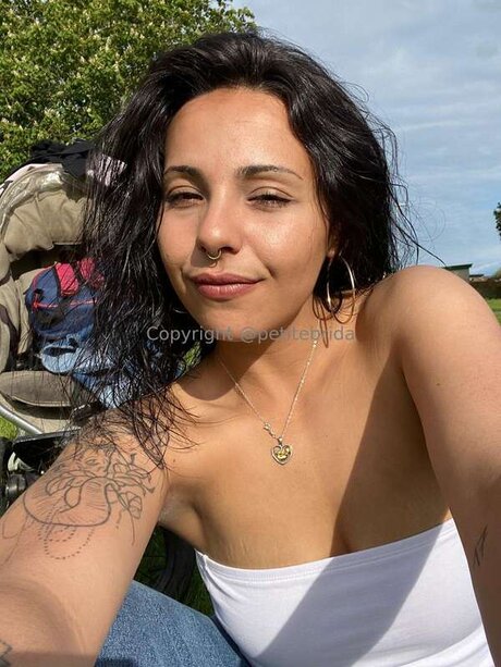 Freepetitebrida high quality model archive