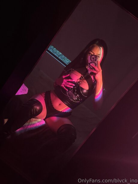Blvck Ino model top images