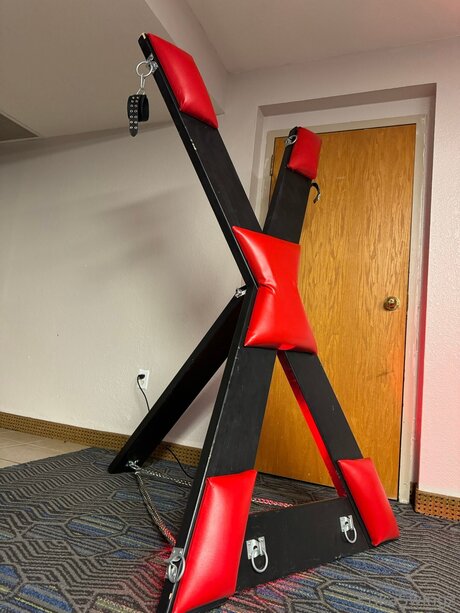 Erikaswingz pornstar naked img