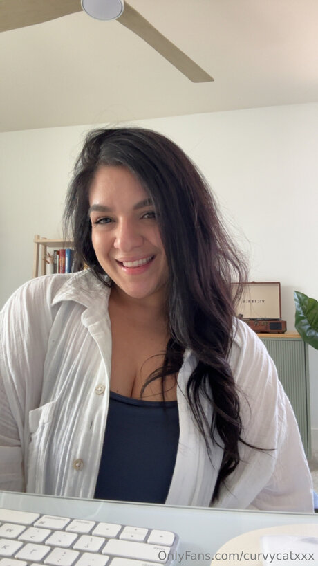 Curvycatxxx xxx model images