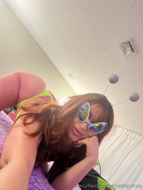 Niableufree pretty model archive