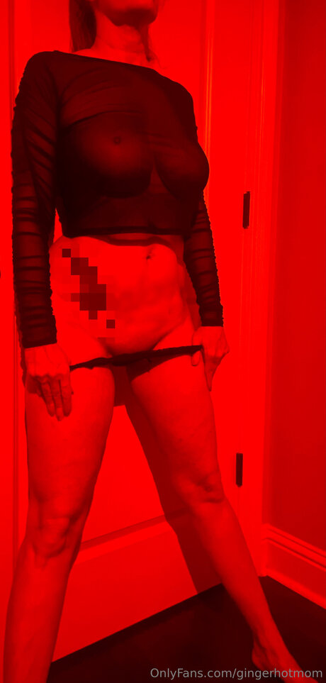 Gingerhotmom sexy star gallery