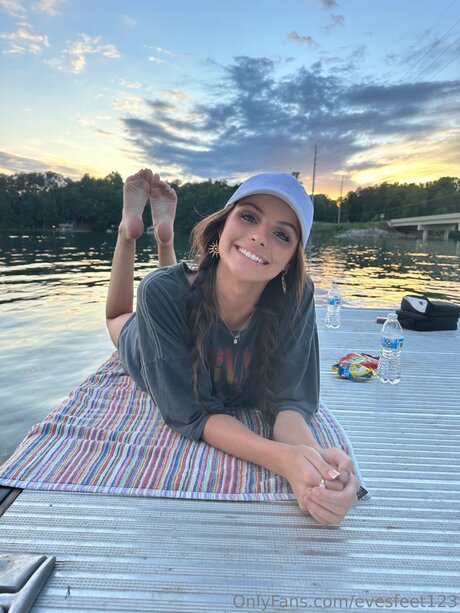 Evesfeet123 exclusive model archive