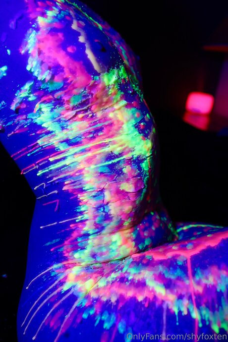 Shyfoxten sexy model galleries