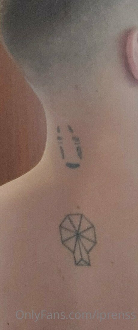 Iprenss model erotic pics