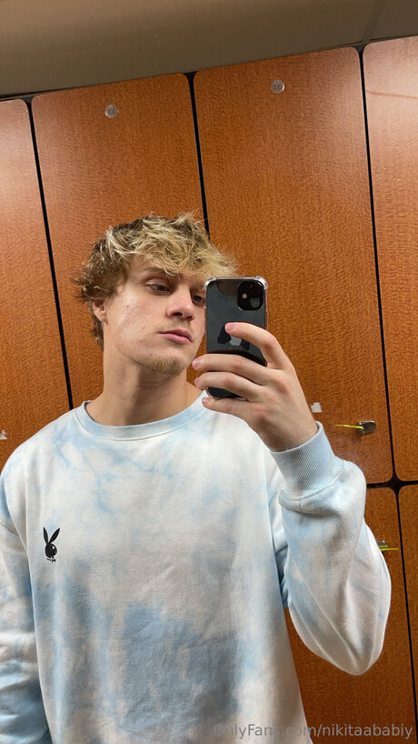 Nikitaababiy nude model pics