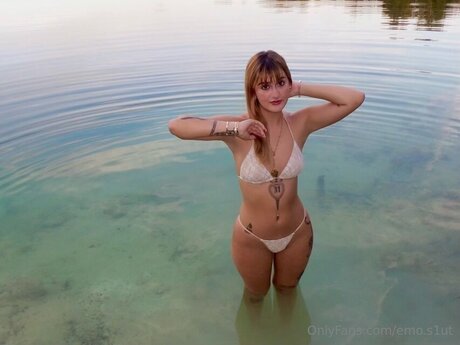 Emo S1ut model naked pics