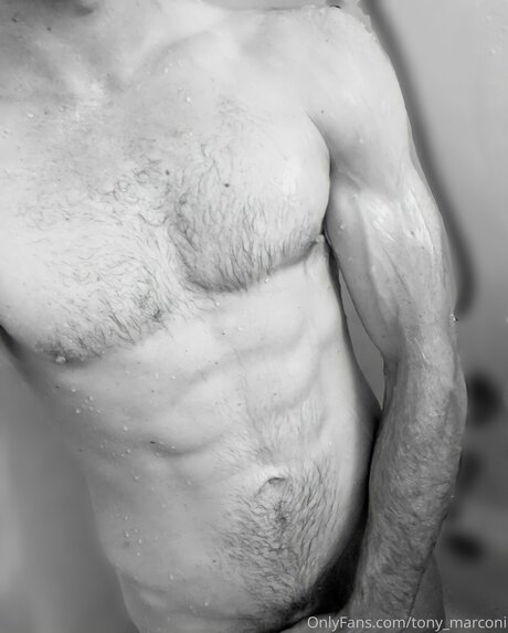 curvy muscle onlyfans perfect pic