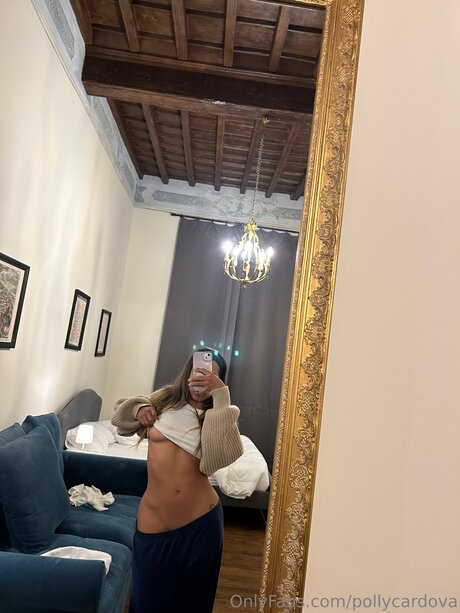 Pollycardova perfect model photo