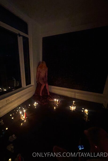 Tayallard model hd img