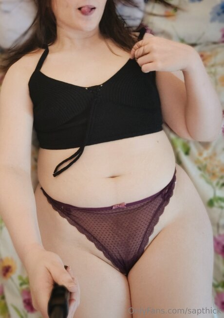 Sapthick naked model pic