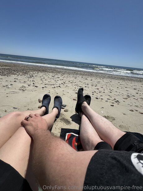 Voluptuousvampire Free hd model image