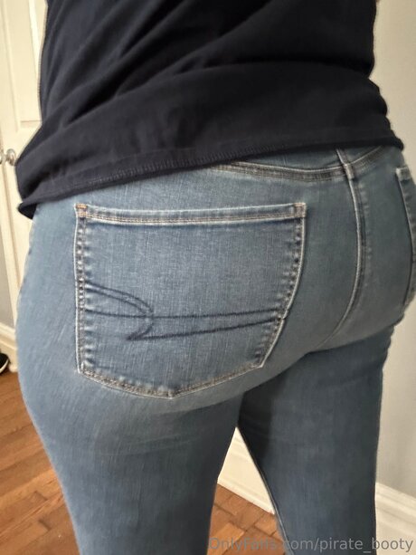 Pirate Booty sex pornstar pics