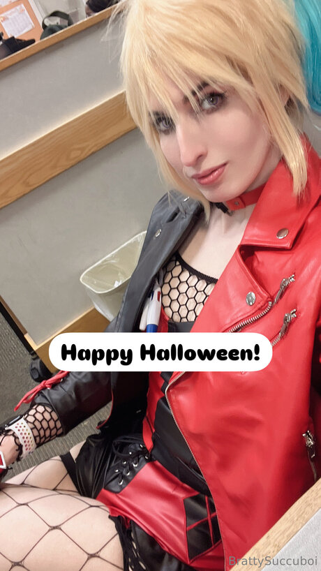 Tomboysuccubus model xxx picture