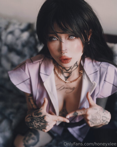 Fantomhoneyxlee porn actress galleries