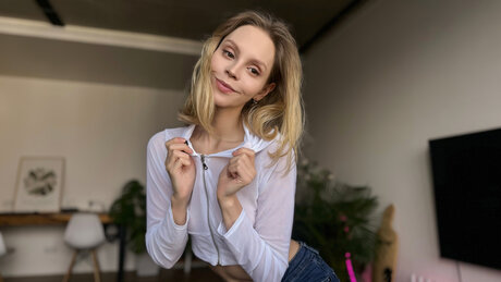 Nikki Mills Life free actress galleries