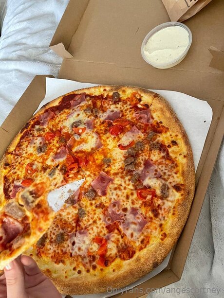 Angescortney hot star gallery