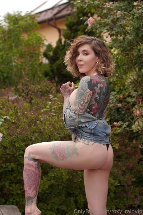 Roxy Rainvip model free img
