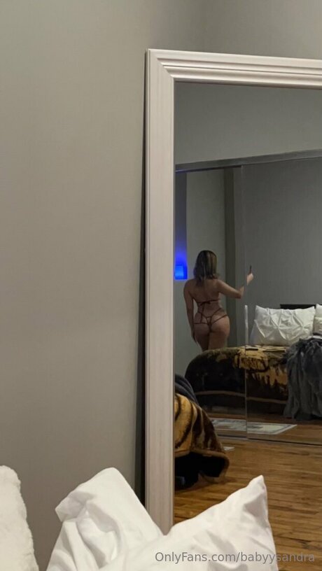 Babyysandra pornstar erotic picture