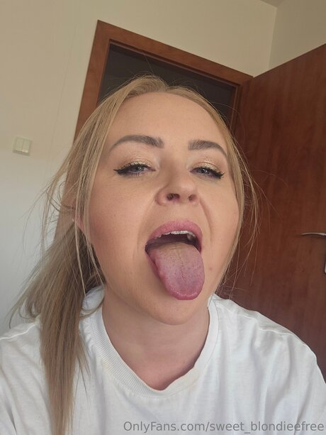 redhead trans onlyfans beautiful porn pic