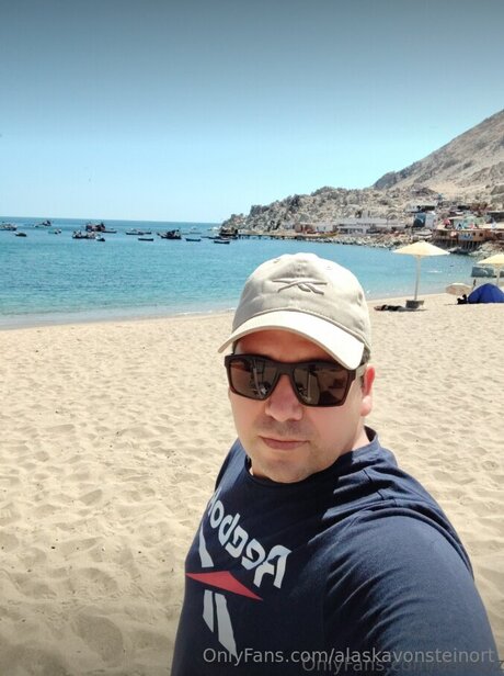 Alaskavonsteinort pornographic model picture