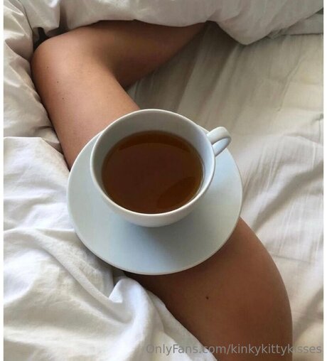 Kinkykittykisses top model images