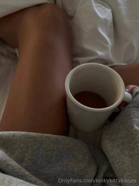 Kinkykittykisses star high quality pics