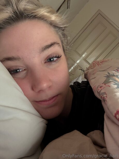 mom onlyfans art naked pictures