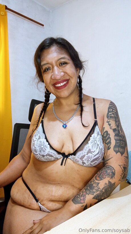 Soysab model naked pictures