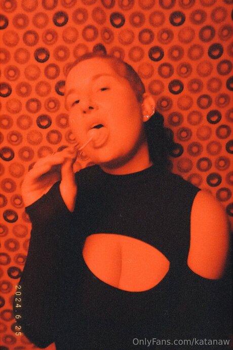 Katanaw nudes star pic