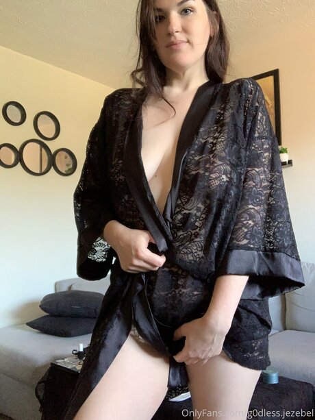 G0dless Jezebel model porn pics