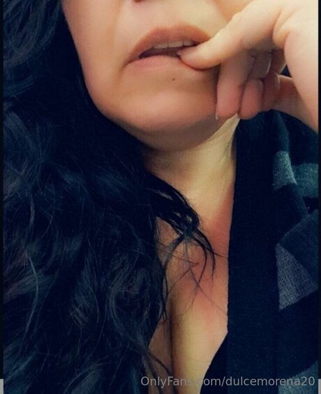 Dulcemorena20 model sexy photos