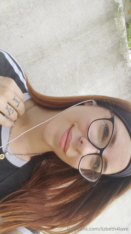 Lizbeth4love erotic model pictures