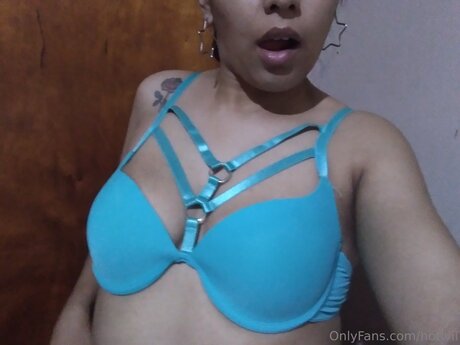 Hotivii model nice pics