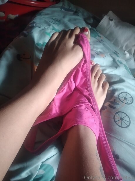 Hotivii model hot img