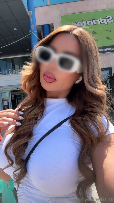 Onlychanellatina hd pornstar img