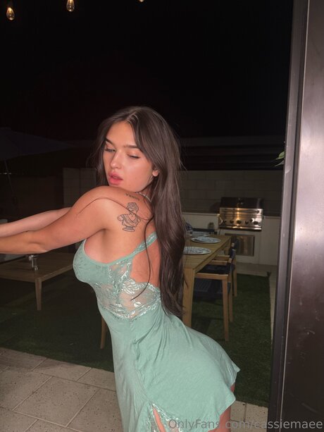 Cassiemaee best star photo