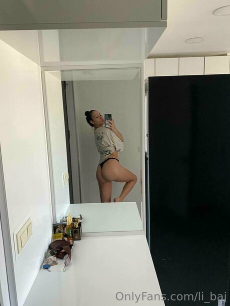 Li Baj pornstar adult picture