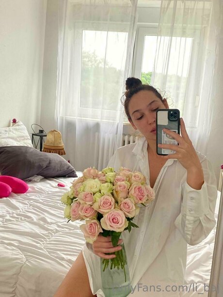 Li Baj beautiful pornstar pics