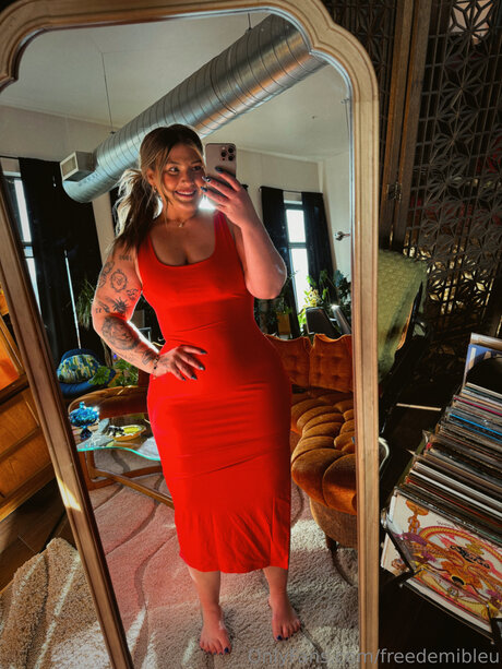 Freedemibleu pornstar hd pics