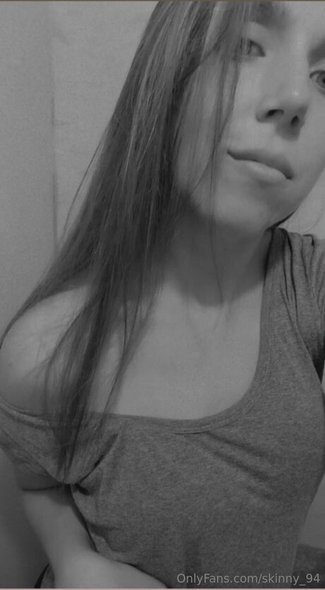 Skinny 94 xxx model images