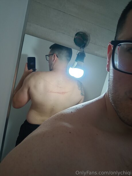 Onlychiqi model sexy images