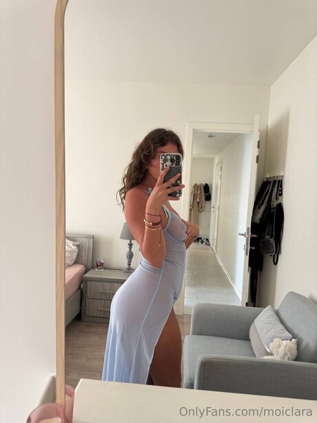 Moiclara pretty model pic