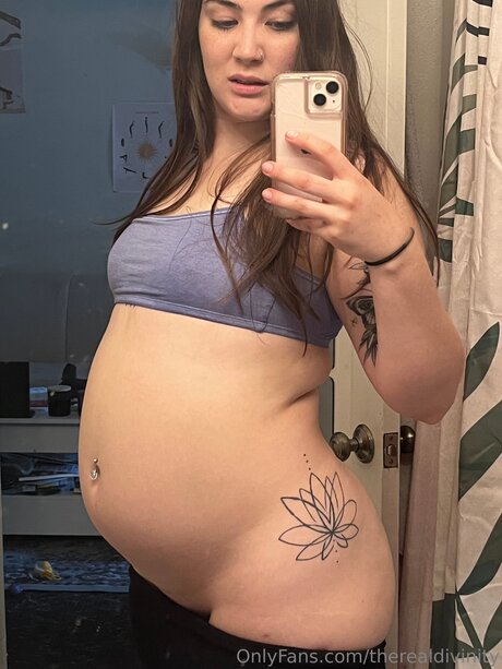 Therealdivinity nice actress image